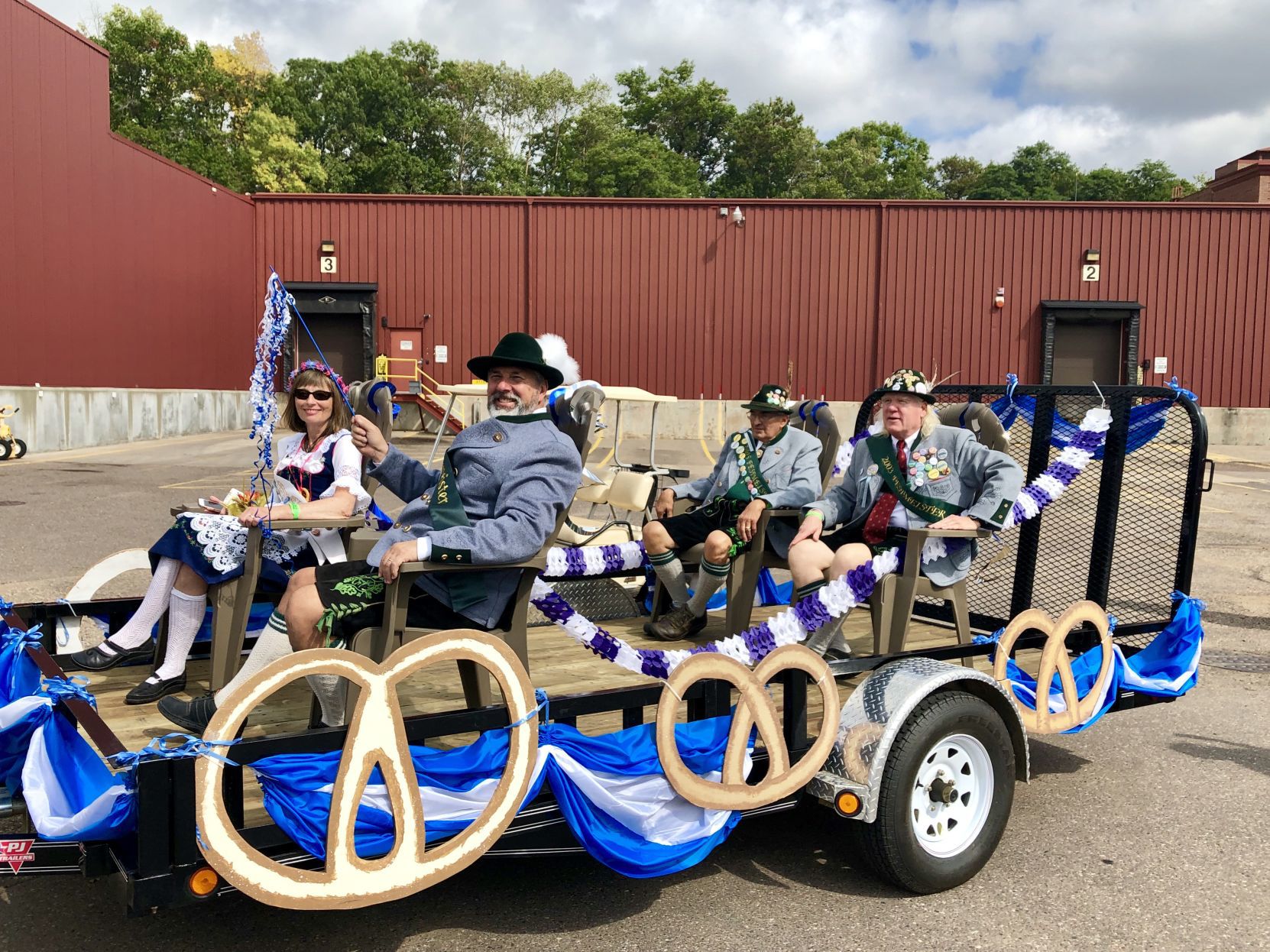 Oktoberfest 2019 royalty announcement and golden keg procession